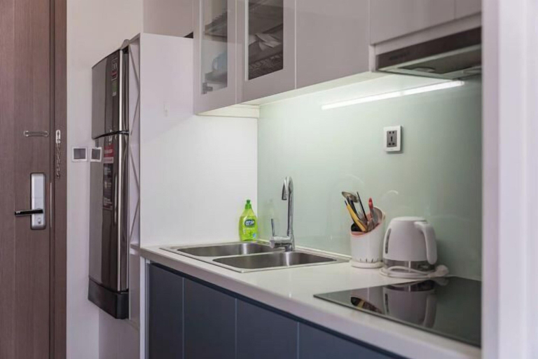 Private kitchen, Luxury Serviced Apartment Vinhomes D’Capitale Hanoi - Jenny House, Cầu Giấy