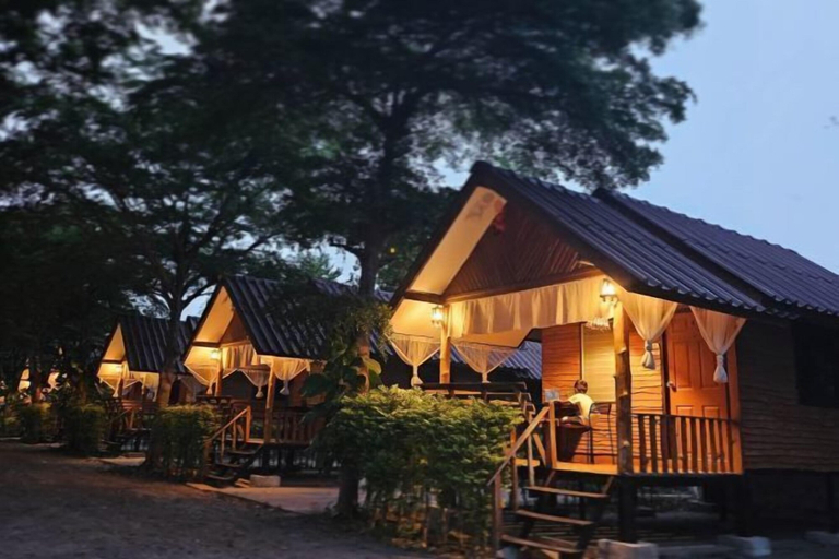 Exterior 3, Ingnaam Thajeen, Si Prachan
