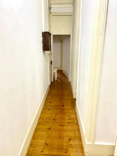 Others 4, Classic Chiado 1 - Central Guest House Room with Shared Bathroom, Lisbon