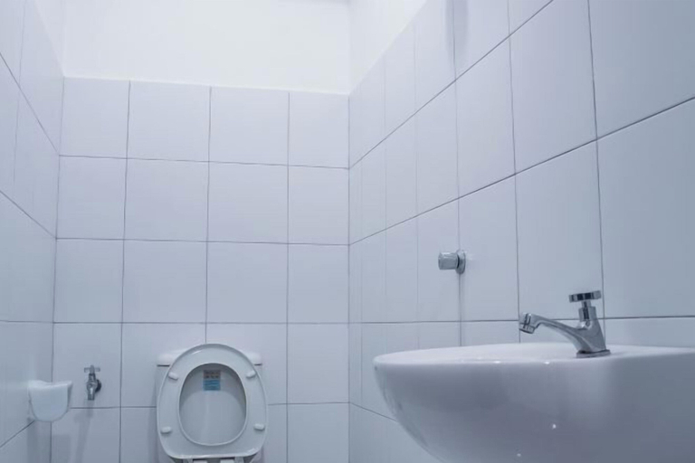 Bathroom, Luxury Seaview Landmark Homestay at Gurney, Penang Island