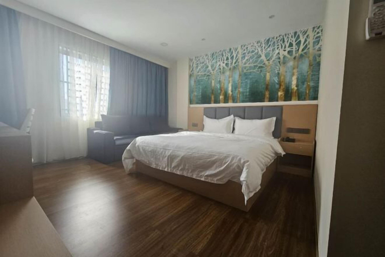 Room 5, HaiYATT Hotel, Angk Snuol