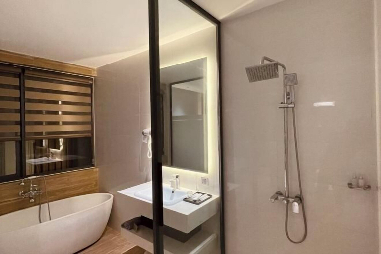 Bathroom 4, Khach San Lucien Hotel Quy Nhon, Qui Nhơn