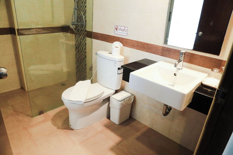Bathroom 5, Di Yana Patong, Pulau Phuket