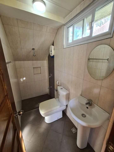 Others 2, House for Rent in Tagaytay Patio Elisabel, Tagaytay City