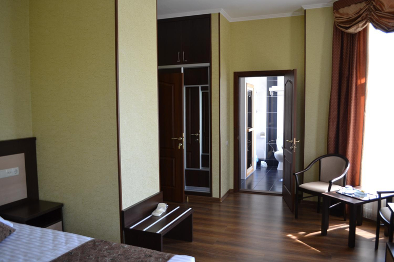 Others 4, Paloma House, Kharkivs'ka