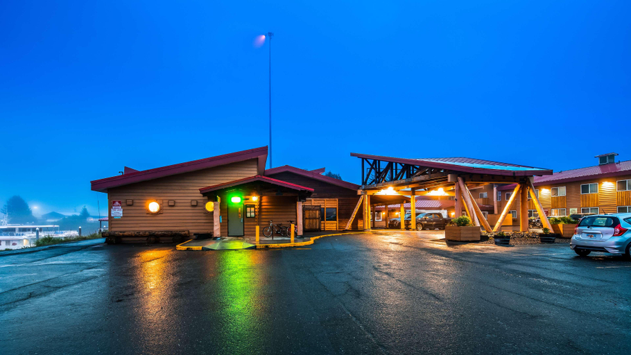 Exterior & Views 2, Best Western Valdez Harbor Inn, Valdez-Cordova