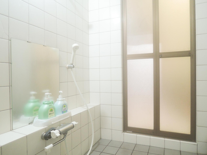 Bathroom 3, Oyado Banri, Takayama