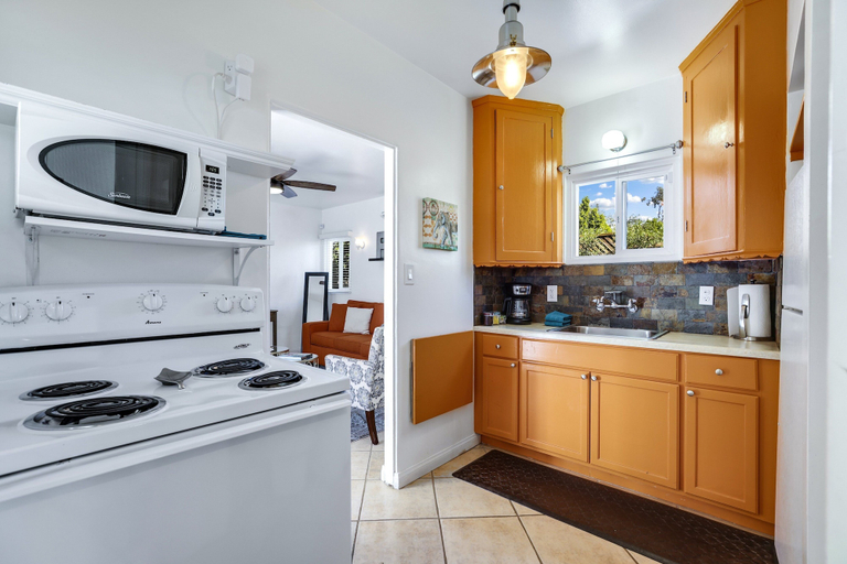 Private kitchen 5, Casa Rosa, Riverside