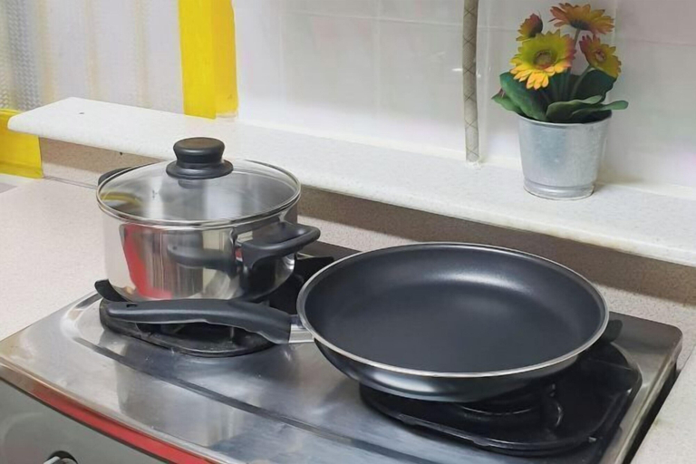 Miscellaneous 2, Mark's House(8 minutes from Hongik Station/3Room/4Bed), Mapo