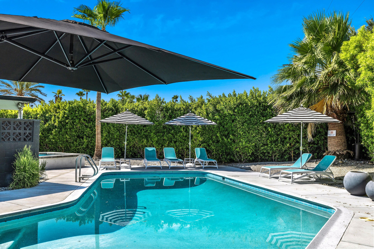 Pool 4, Bright & Harmonious Oasis, Riverside