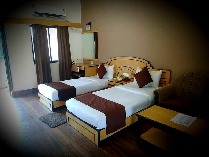 Others 3, The Damodar Retreat, Barddhaman