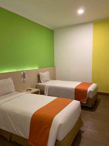 Bedroom 3, Green Red Hotel Syariah Jombang, Jombang