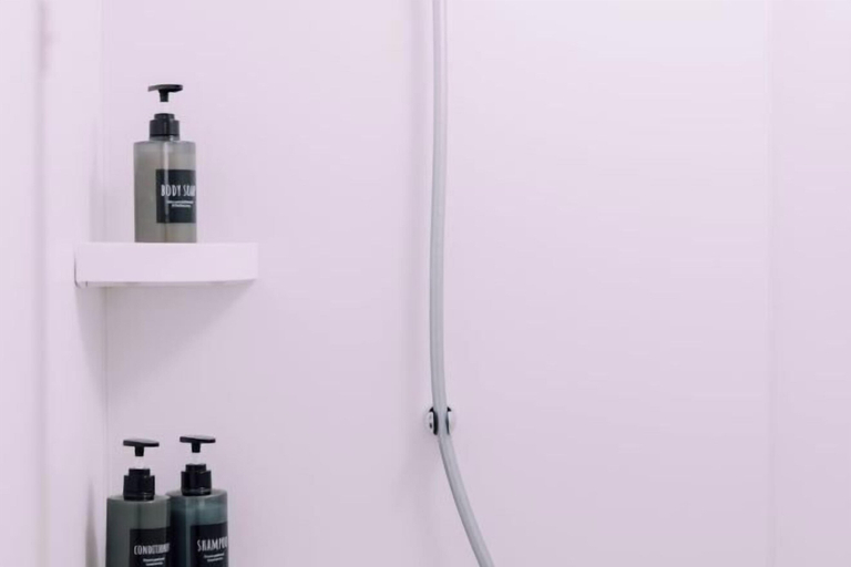 Bathroom 2, Minimalist Loft 2: Namba Compact Studio & 24/7 Gym, Osaka
