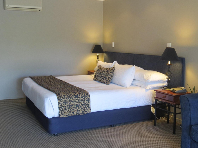 Others 4, Murchison Motels, Tasman
