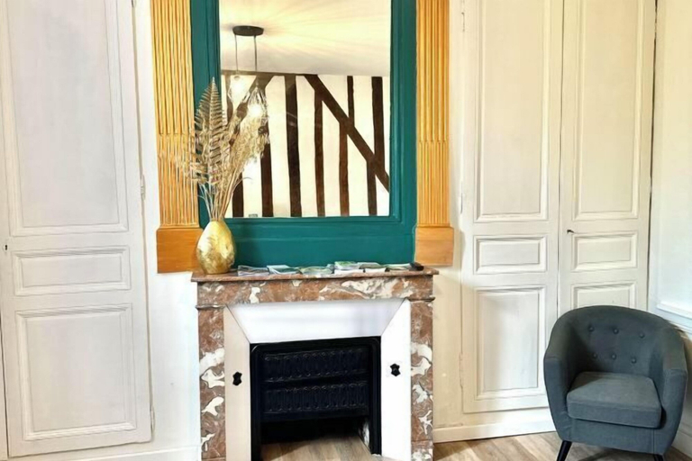 Interior 3, Charming studio, train station nearby, Indre-et-Loire
