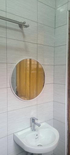 Others 4, Solace Guest House, Busiiro