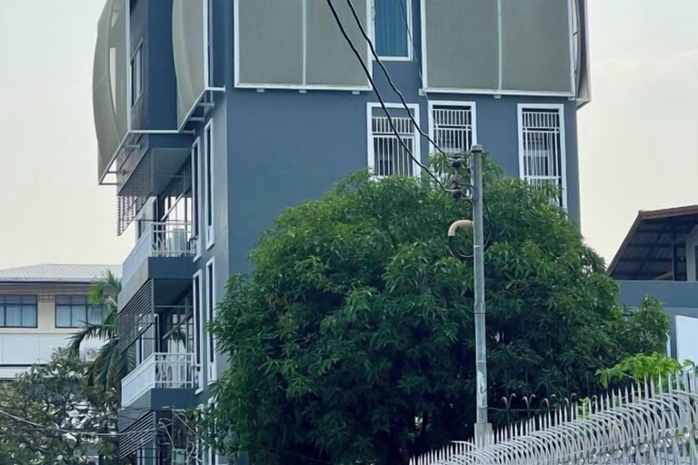 Exterior 4, Samsen Suites, Phaya Thai