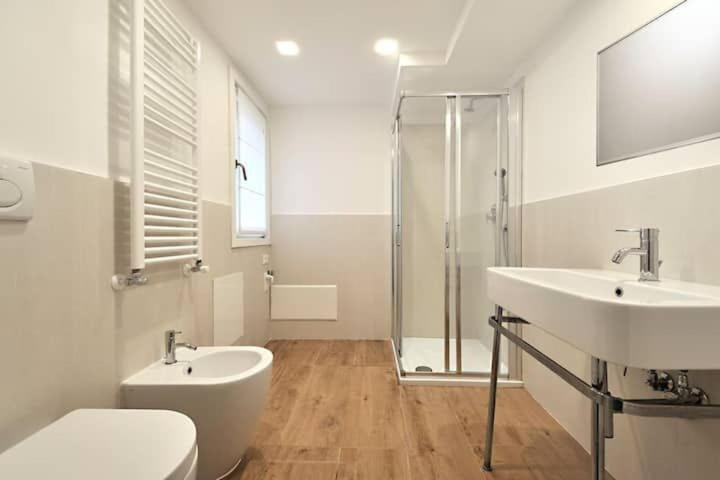 Others 2, Apartamento de ensueno, Baleares