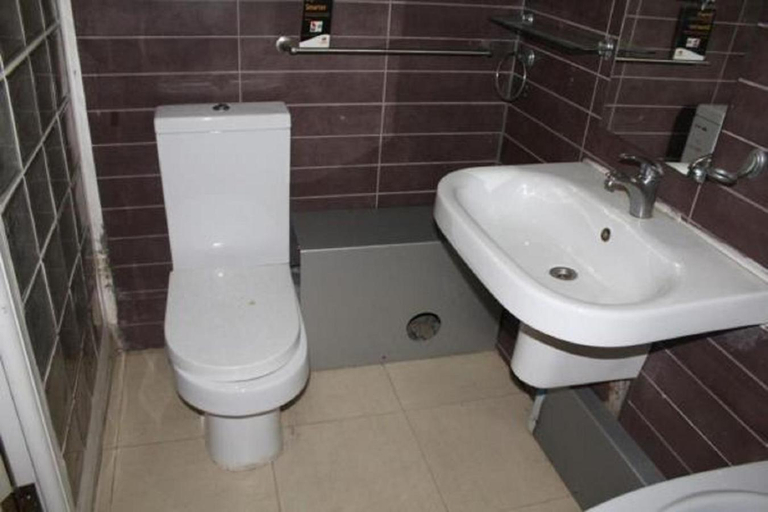 Bathroom 2, Suite 29, Ikeja