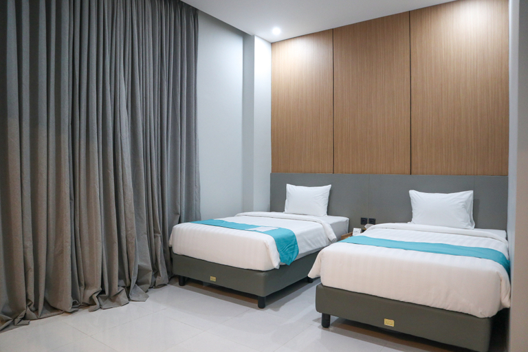 Commodious Hotel Kupang Room Type - Superior Room With Balcony