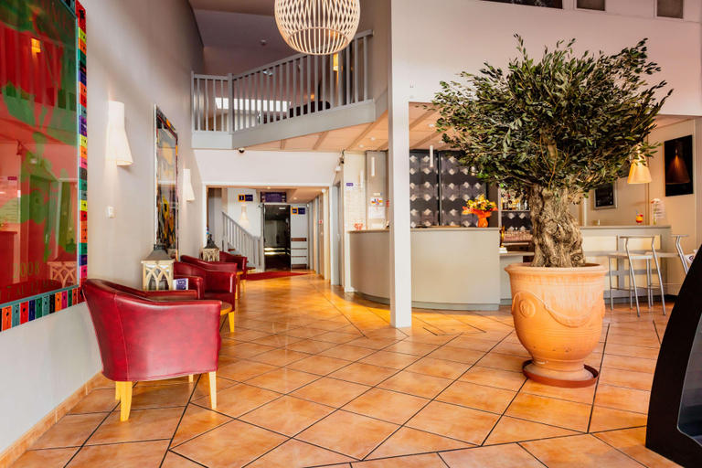 Public Area 2, Brit Hotel Nîmes Ouest, Gard