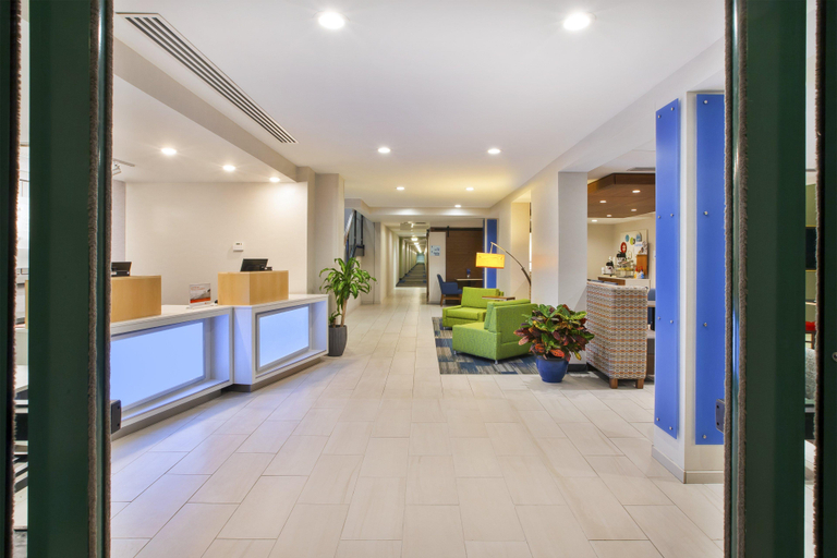 Public Area 3, Holiday Inn Express & Suites ROCHESTER-VICTOR, Ontario