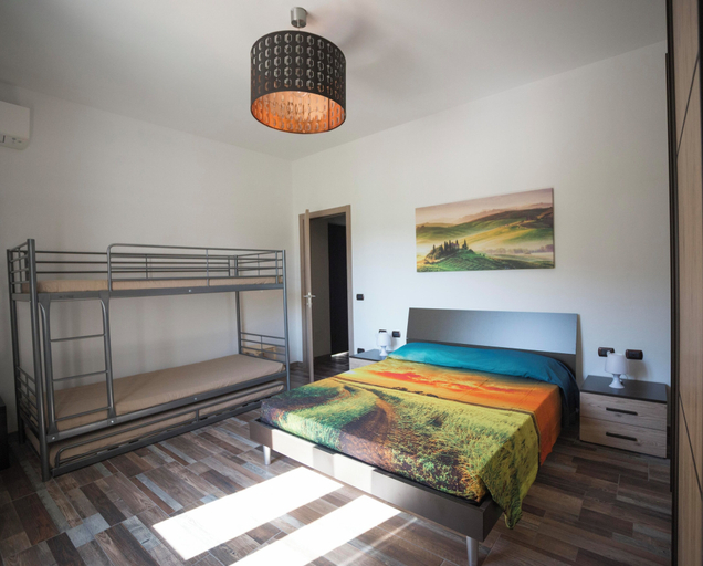 Bedroom 2, CasAlfredo, Pisa