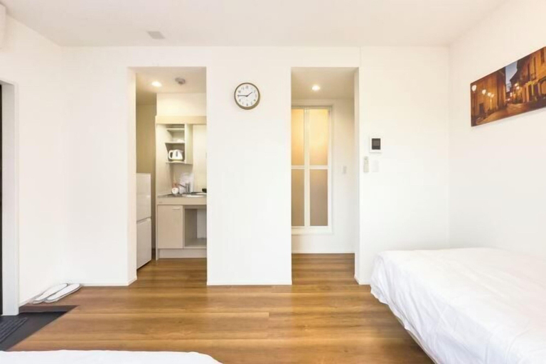 Room 5, louis stage ikebukurohoncho, Itabashi