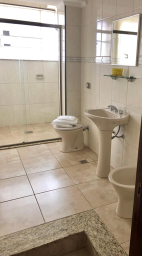 Bathroom 2, Alvorada Palace Hotel de Pocos, Poços de Caldas