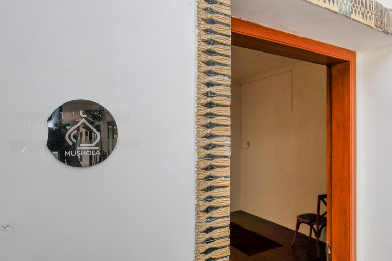 Bathroom 3, Urbanview Hotel Griya Surya Malang by RedDoorz, Malang