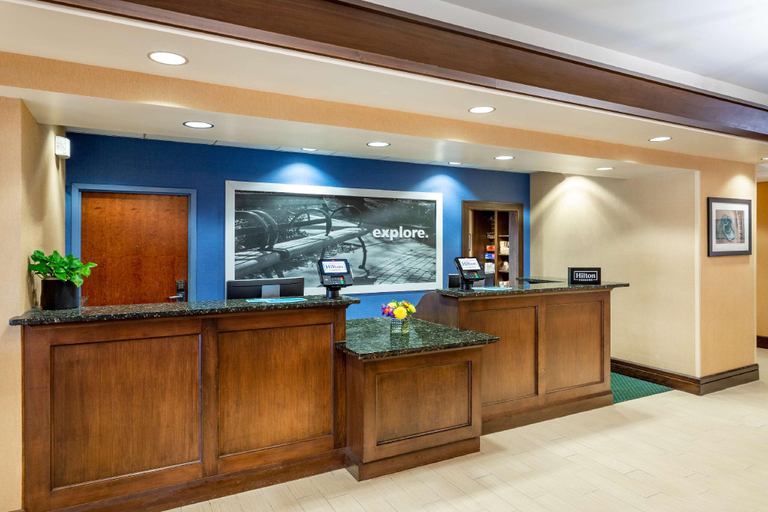 Public Area 2, Hampton Inn & Suites Sacramento-Elk Grove Laguna I-5, Sacramento