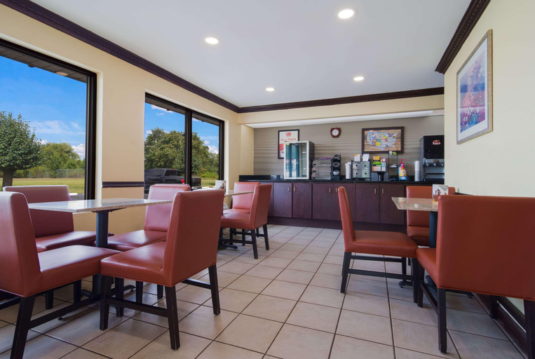 Others, Econo Lodge Battleboro North, Nash