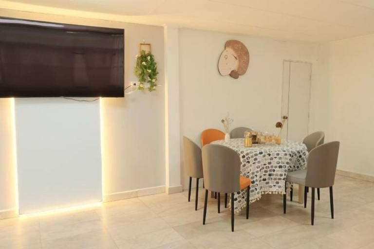 Interior 2, Luck viia 2, Huai Kwang