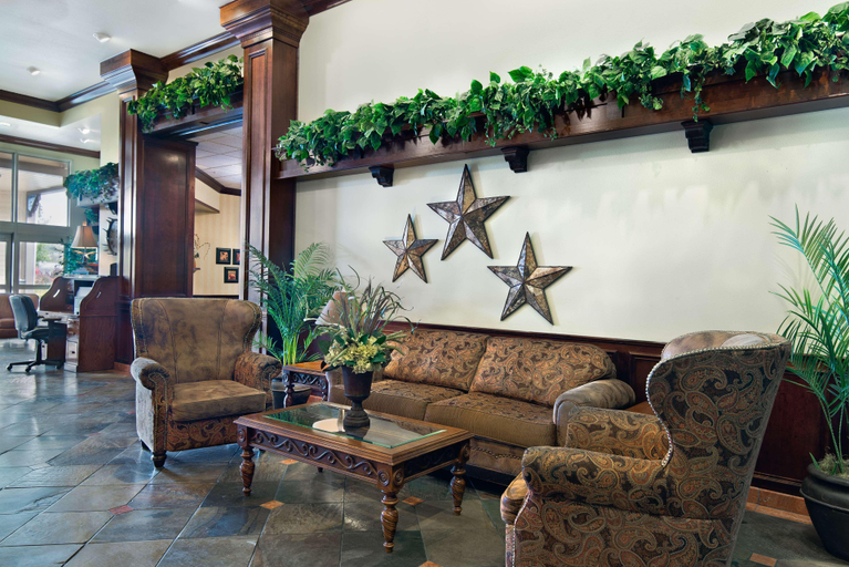 Public Area 2, Oxford Suites Pendleton, Umatilla