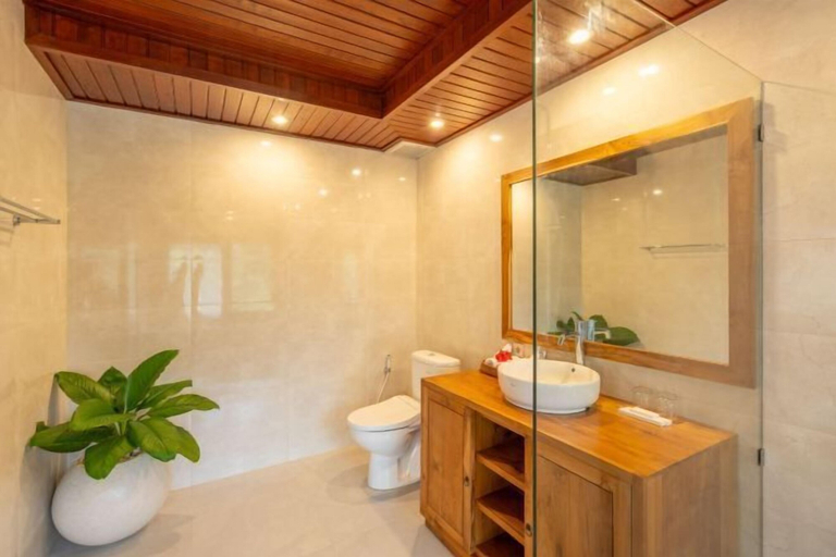Bathroom 4, Tirtha Dawa villa, Gianyar