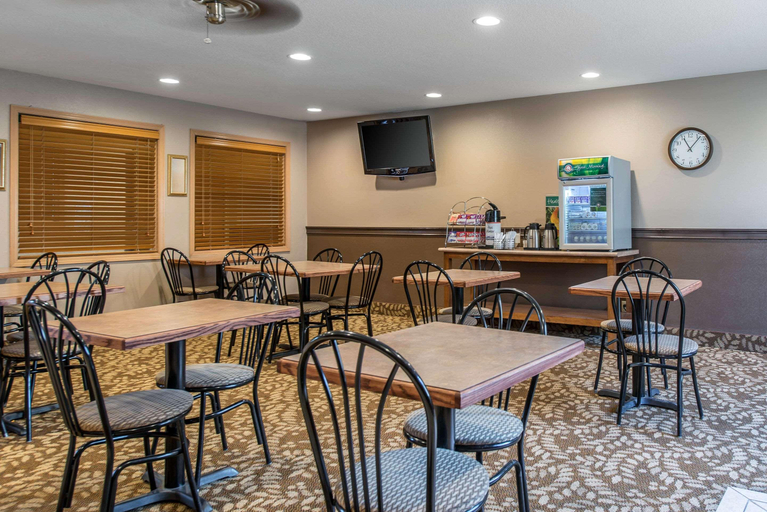 Others 5, Quality Inn Burlington, Kit Carson