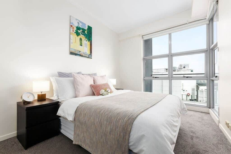 Interior 2, A Comfy & Spacious 2BR Apt Harbour View, Sydney