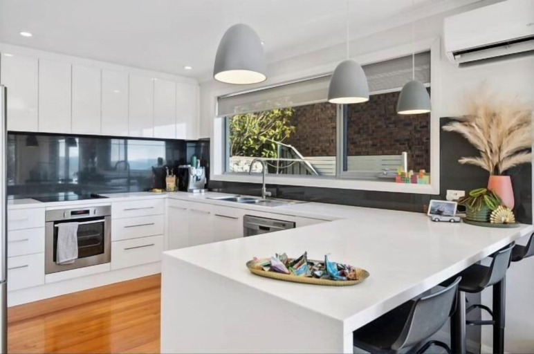 Interior 3, Nicolas Escape panoramic views luxury and space, Hobart