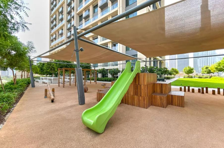 Family & Kids 5, NYE Burj Khalifa & Fountain View Royale Stay, Dubai