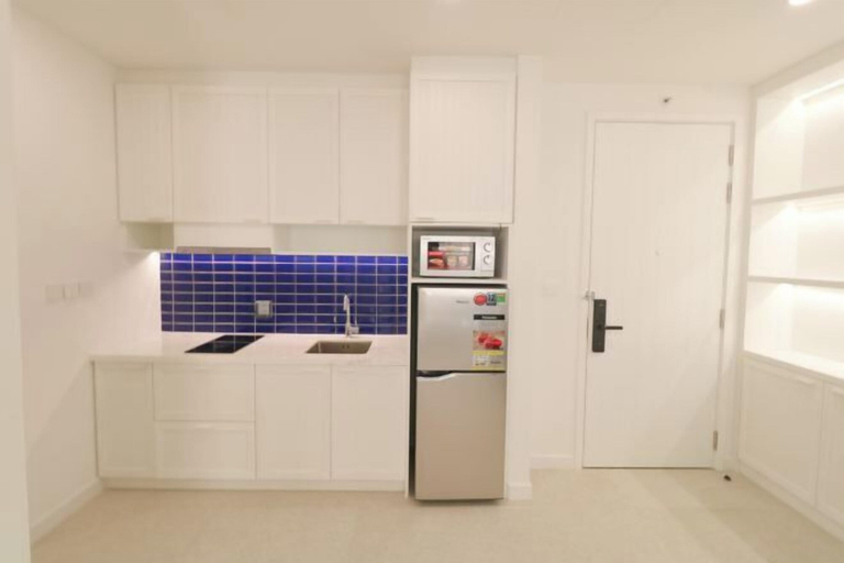 Room 5, Seaside Fireworks Apartment Free Pool & Gym, Phú Quốc