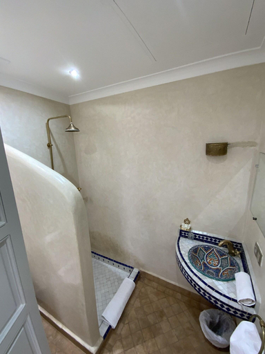 Bathroom 5, Riad Magnolia and SPA, Marrakech