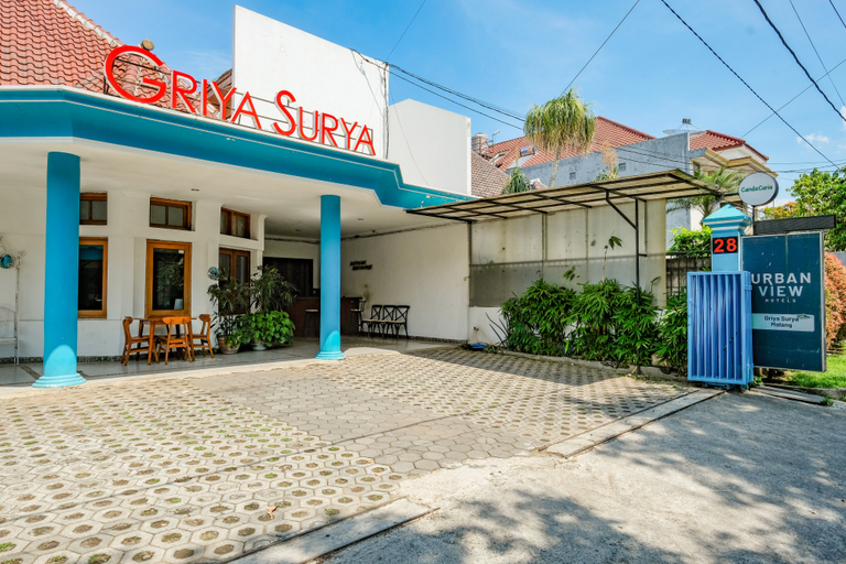 Exterior & Views 2, Urbanview Hotel Griya Surya Malang by RedDoorz, Malang
