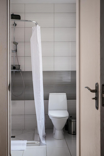 Bathroom 2, Gar'is Hostel Lviv, L'vivs'ka