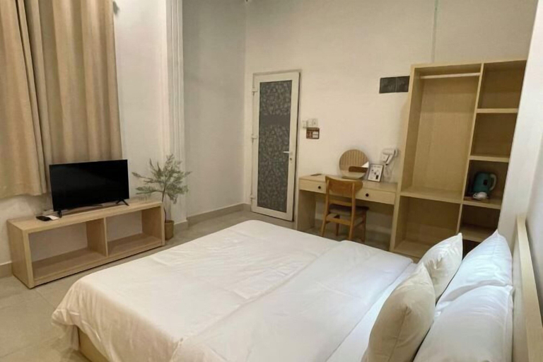 Room 2, Ann Home, District 1