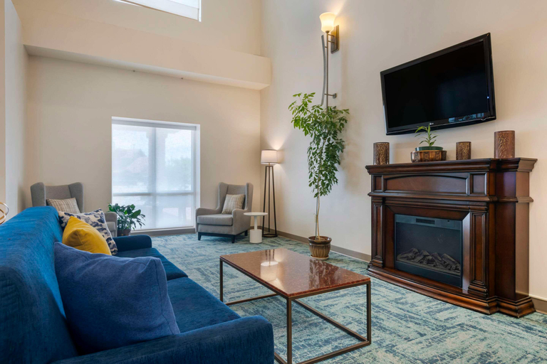 Public Area 2, Comfort Suites Hotel & Convention Center in Rapid, Pennington