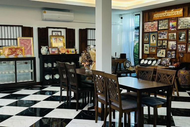 Interior 2, Baan Prapassarakom HomeStay& Cafe, Muang Nakhon Sawan