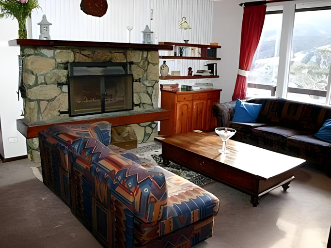 Others 2, Winterhaus Lodge, Snowy River