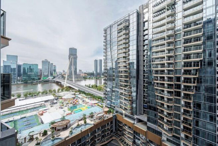 Exterior 2, The Metropole Signature Collection – Galleria, Crest & Opera, District 2