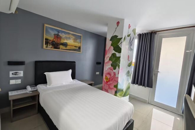 Room 4, Sunshine Boutique Hotel, Semporna