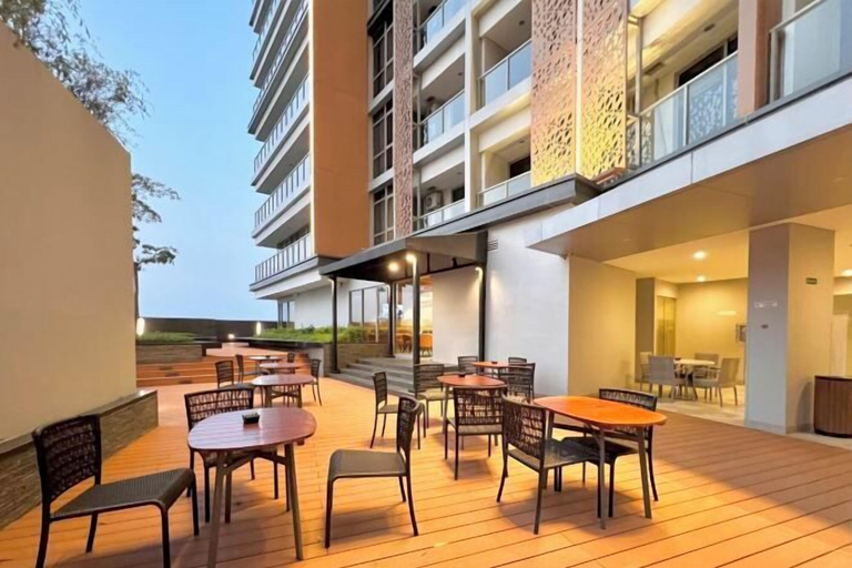 Interior 5, Gold Coast PIK Apartments by HostJess, Jakarta Utara